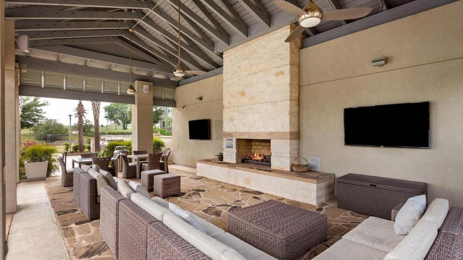 Landing At The Green At Plum Creek - 2 Bedrooms In كيلي المظهر الخارجي الصورة